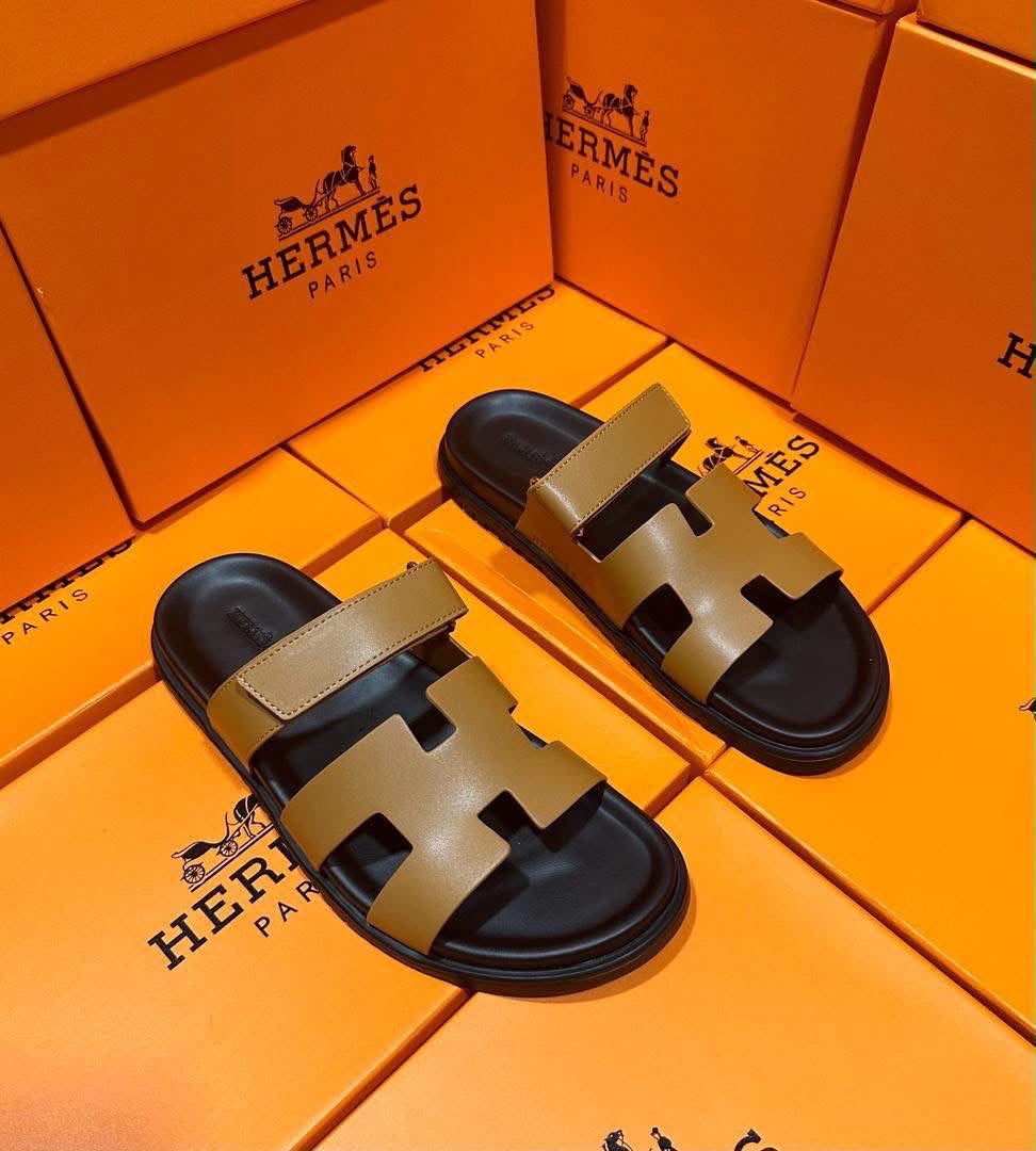 HERMÈS 4